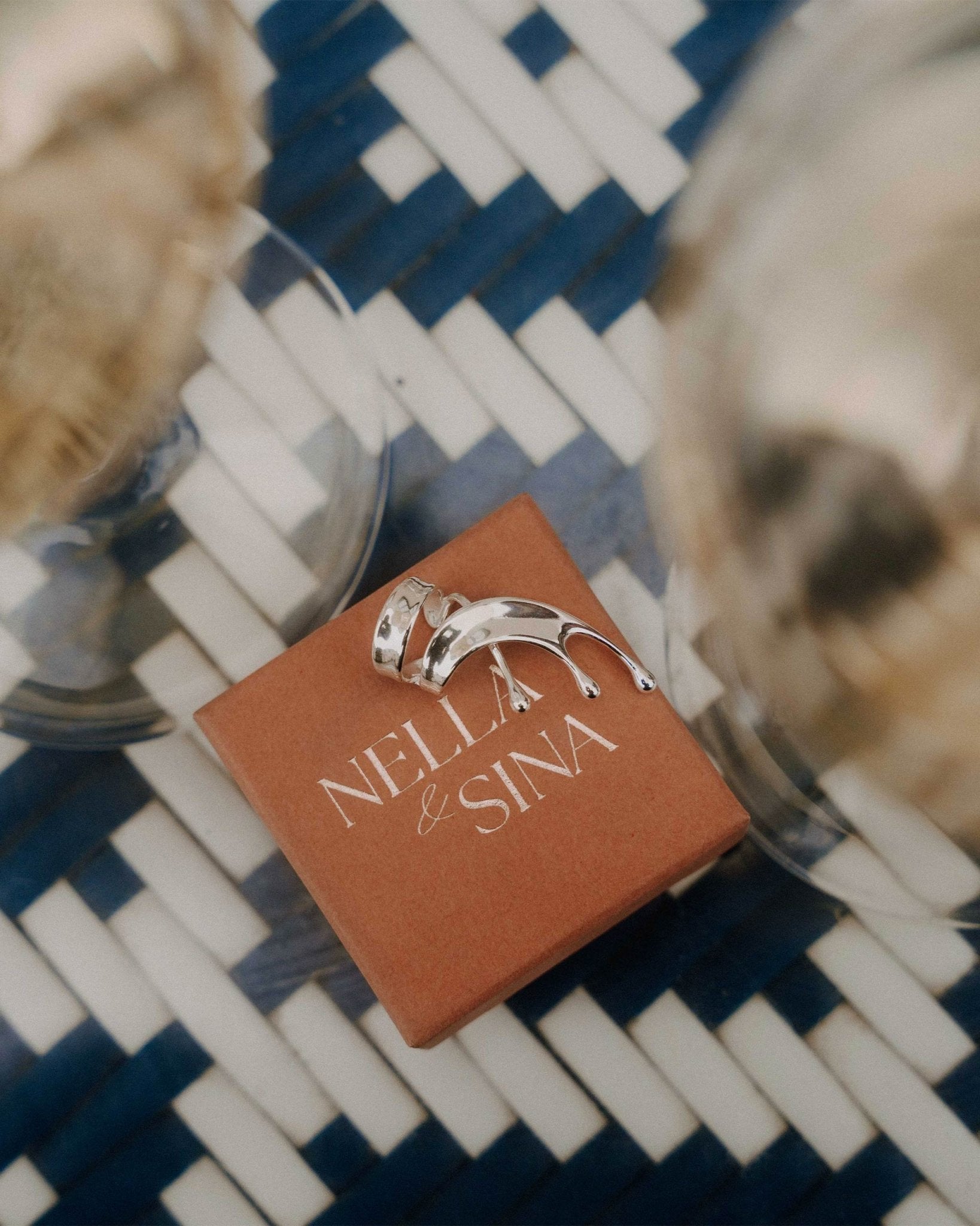 Kathrin Earcuff Nella & Sina