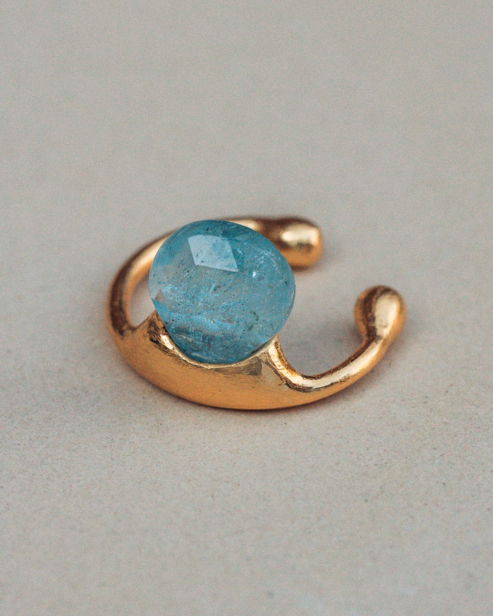 LEA Earcuff Aquamarin Nella & Sina